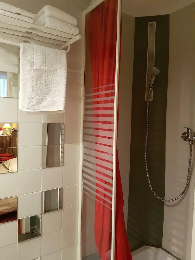 Hotel Du Centre ルルド 0*,  フランス