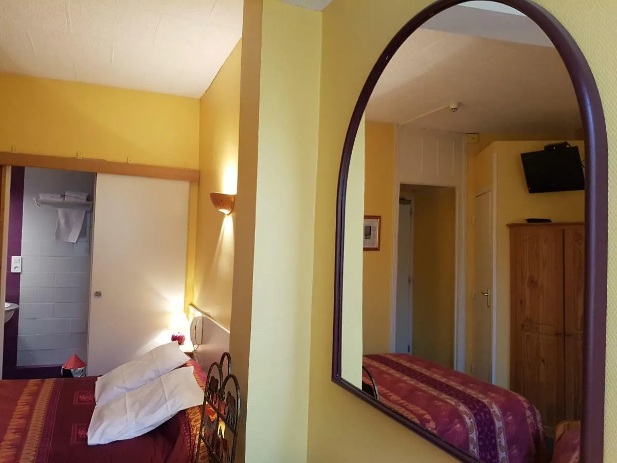 Hotel Du Centre ルルド 0*,  フランス